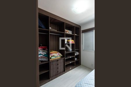 Quarto 1 de apartamento para alugar com 2 quartos, 52m² em Jardim Wanel Ville Iv, Sorocaba