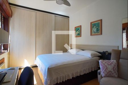 Quarto de apartamento à venda com 1 quarto, 63m² em Passo da Areia, Porto Alegre