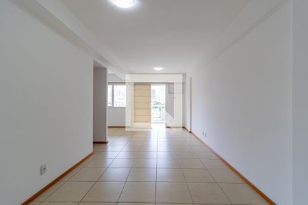 Sala de apartamento à venda com 2 quartos, 90m² em Praça da Bandeira, Rio de Janeiro