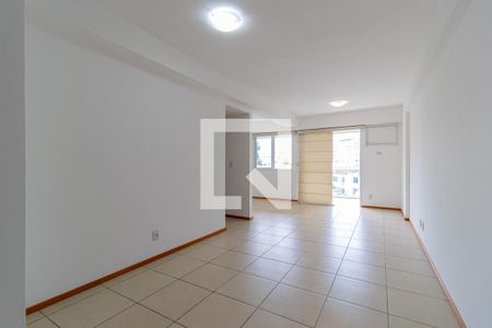 Sala de apartamento à venda com 2 quartos, 90m² em Praça da Bandeira, Rio de Janeiro