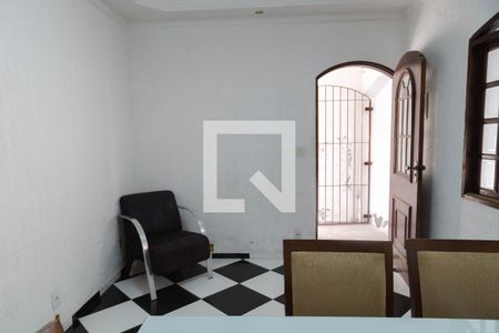 Casa à venda com 153m², 2 quartos e 1 vagaSala