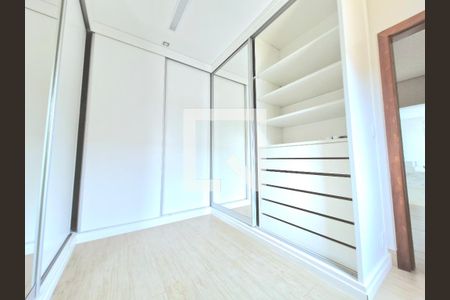 Closet - Quarto de casa para alugar com 5 quartos, 360m² em Pontal da Liberdade, Lagoa Santa