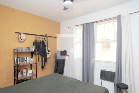 Quarto 1 de apartamento à venda com 1 quarto, 63m² em Farroupilha, Porto Alegre