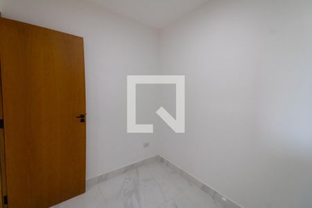 Quarto 2 de apartamento para alugar com 2 quartos, 40m² em Vila Antonieta, São Paulo