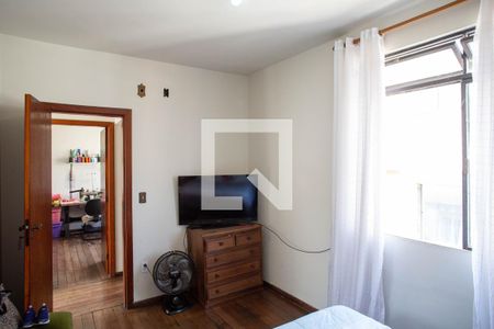 Quarto 1 de apartamento à venda com 4 quartos, 136m² em Sagrada Família, Belo Horizonte