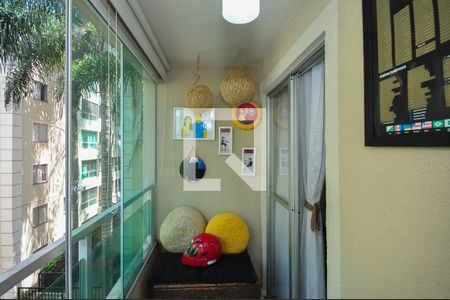 Varanda de apartamento à venda com 2 quartos, 57m² em Morumbi, São Paulo