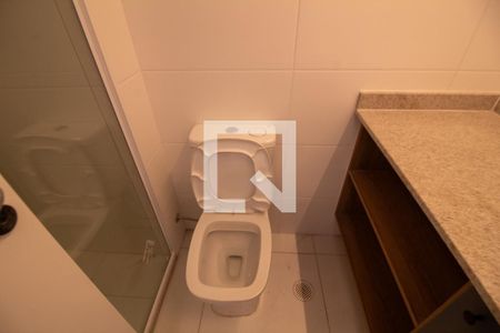 Banheiro de apartamento à venda com 1 quarto, 32m² em Jardim das Acacias, São Paulo