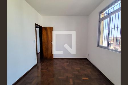 Sala de apartamento à venda com 2 quartos, 70m² em Grajaú, Belo Horizonte