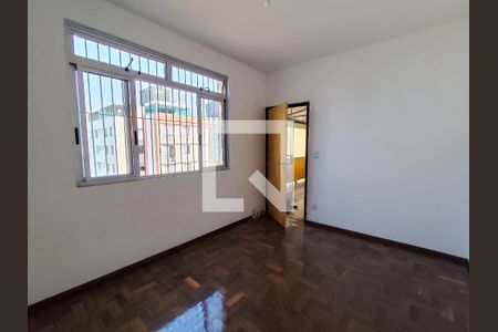 Apartamento à venda com 2 quartos, 70m² em Grajaú, Belo Horizonte