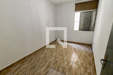 Quarto 2 de apartamento para alugar com 2 quartos, 60m² em Jardim Monte Alegre, Taboão da Serra