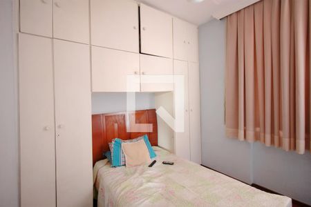 Apartamento à venda com 3 quartos, 110m² em Cachoeirinha, Belo Horizonte