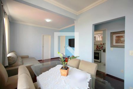 Sala de apartamento à venda com 3 quartos, 110m² em Cachoeirinha, Belo Horizonte