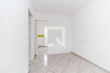 Sala de apartamento para alugar com 3 quartos, 56m² em Conjunto Residencial José Bonifácio, São Paulo