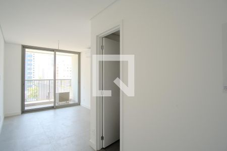 Cozinha de kitnet/studio para alugar com 1 quarto, 24m² em Vila Gomes Cardim, São Paulo