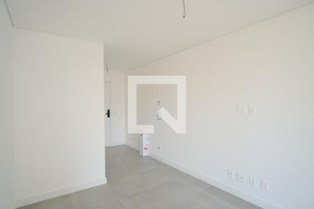 Sala de kitnet/studio para alugar com 1 quarto, 24m² em Vila Gomes Cardim, São Paulo