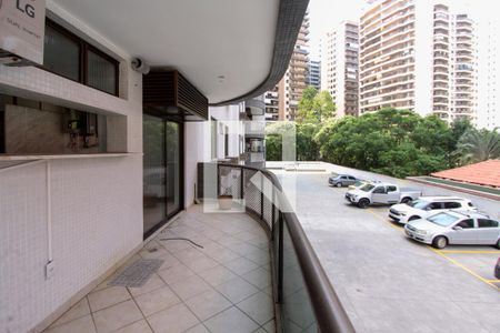 Varanda de apartamento para alugar com 3 quartos, 123m² em Barra da Tijuca, Rio de Janeiro