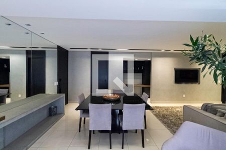 Sala  de apartamento à venda com 2 quartos, 105m² em Vila da Serra, Nova Lima