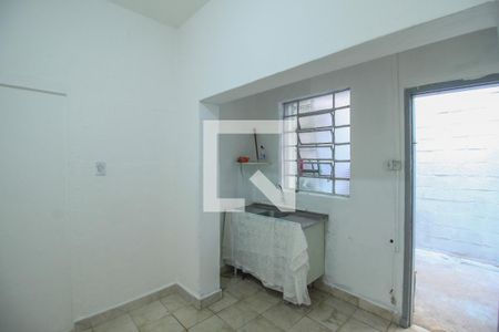 Cozinha de casa para alugar com 1 quarto, 50m² em Vila Bertioga, São Paulo