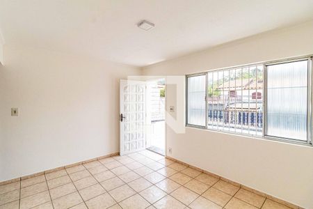 Sala de casa para alugar com 3 quartos, 238m² em Vila Dalva, São Paulo