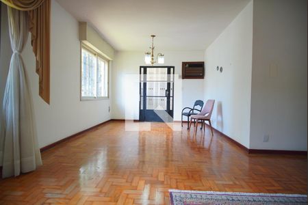 Sala de casa para alugar com 3 quartos, 200m² em Boa Vista, Porto Alegre