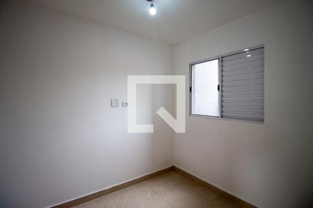 Quarto de apartamento para alugar com 2 quartos, 39m² em Itaquera, São Paulo