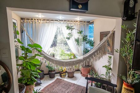 Sala de apartamento à venda com 2 quartos, 72m² em Laranjeiras, Rio de Janeiro