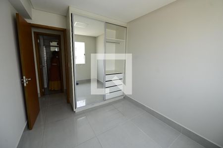 Quarto 1 de apartamento para alugar com 3 quartos, 70m² em Jardim Maria Inês, Aparecida de Goiânia