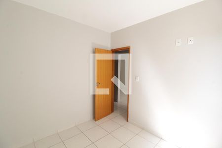 Quarto 1 de apartamento para alugar com 2 quartos, 44m² em Nova Uberlândia, Uberlândia