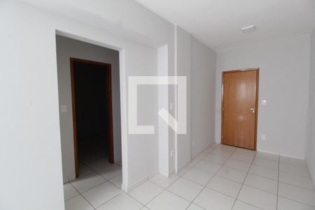 Sala de apartamento para alugar com 2 quartos, 44m² em Nova Uberlândia, Uberlândia