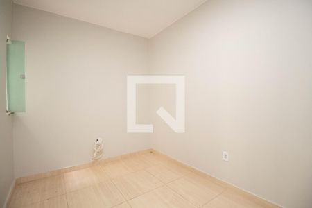 Quarto de casa para alugar com 2 quartos, 70m² em Taguatinga Norte (taguatinga), Brasília