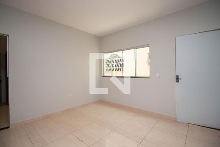 Sala de casa para alugar com 2 quartos, 70m² em Taguatinga Norte (taguatinga), Brasília