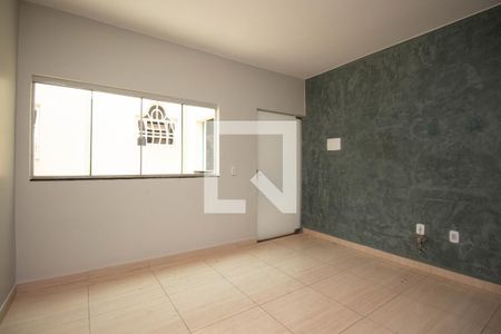 Sala de casa para alugar com 2 quartos, 70m² em Taguatinga Norte (taguatinga), Brasília