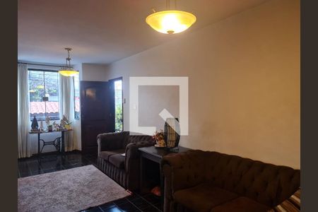 Sala  de casa para alugar com 3 quartos, 280m² em Jardim Vila Galvao, Guarulhos