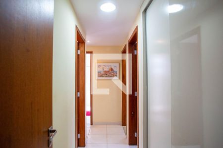 Corredor de apartamento à venda com 4 quartos, 180m² em Esplanada, Belo Horizonte