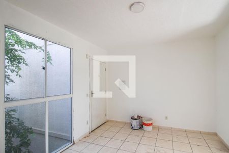 Sala de apartamento para alugar com 2 quartos, 49m² em Rocha Sobrinho, Mesquita