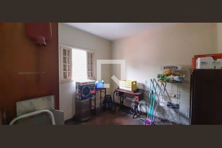 Casa à venda com 400m², 3 quartos e 4 vagas Casa à venda com 400m², 3 quartos e 4 vagasEdícula