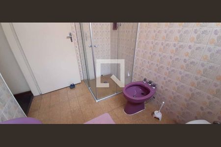 Casa à venda com 400m², 3 quartos e 4 vagas Casa à venda com 400m², 3 quartos e 4 vagasBanheiro 2