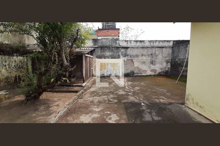 Casa à venda com 400m², 3 quartos e 4 vagas Casa à venda com 400m², 3 quartos e 4 vagasQuintal