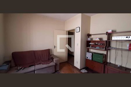 Casa à venda com 400m², 3 quartos e 4 vagas Casa à venda com 400m², 3 quartos e 4 vagasQuarto 2