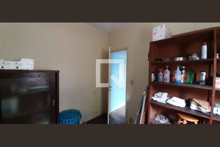 Casa à venda com 400m², 3 quartos e 4 vagas Casa à venda com 400m², 3 quartos e 4 vagasEdícula