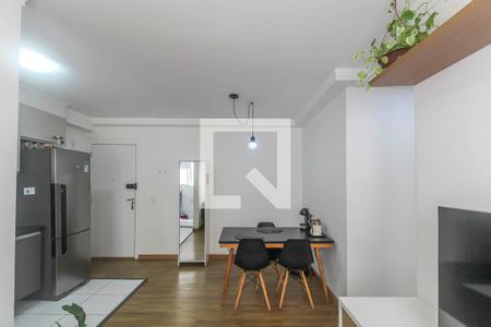 Sala/Cozinha de apartamento à venda com 1 quarto, 37m² em Vila Graciosa, São Paulo