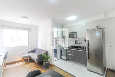 Sala/Cozinha de apartamento à venda com 1 quarto, 37m² em Vila Graciosa, São Paulo