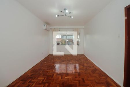 Sala de apartamento à venda com 3 quartos, 102m² em Santa Maria Goretti, Porto Alegre