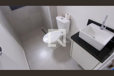 Banheiro de apartamento para alugar com 1 quarto, 27m² em Vila Formosa, São Paulo