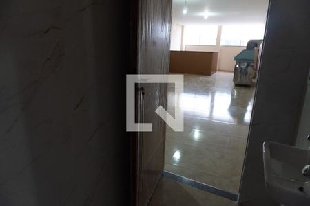 Banheiro de casa à venda com 2 quartos, 100m² em Jardim Laguna, Contagem