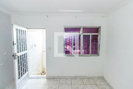 Sala de casa para alugar com 3 quartos, 90m² em Brás de Pina, Rio de Janeiro