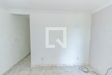 Sala de casa para alugar com 3 quartos, 90m² em Brás de Pina, Rio de Janeiro