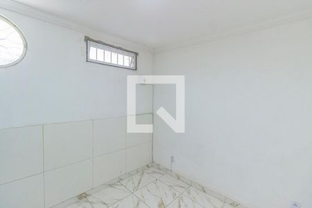 Sala 2 de casa para alugar com 3 quartos, 90m² em Brás de Pina, Rio de Janeiro