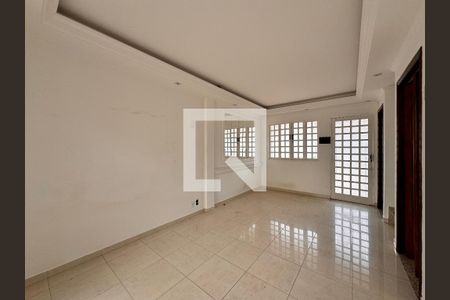 Sala de casa de condomínio à venda com 3 quartos, 110m² em Vila Metalúrgica, Santo André