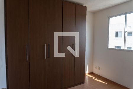 quarto 1 de apartamento para alugar com 2 quartos, 44m² em Chacaras Reunidas Santa Terezinha, Contagem